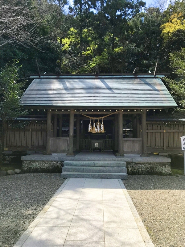 安房神社の創建由緒を伝える歴史的建造物