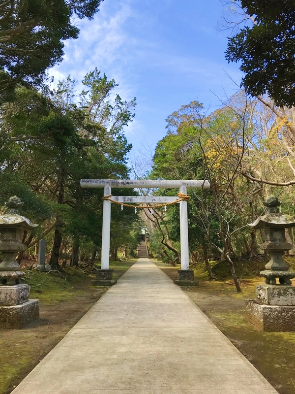下立松原神社 1849年建立の歴史的な石灯篭