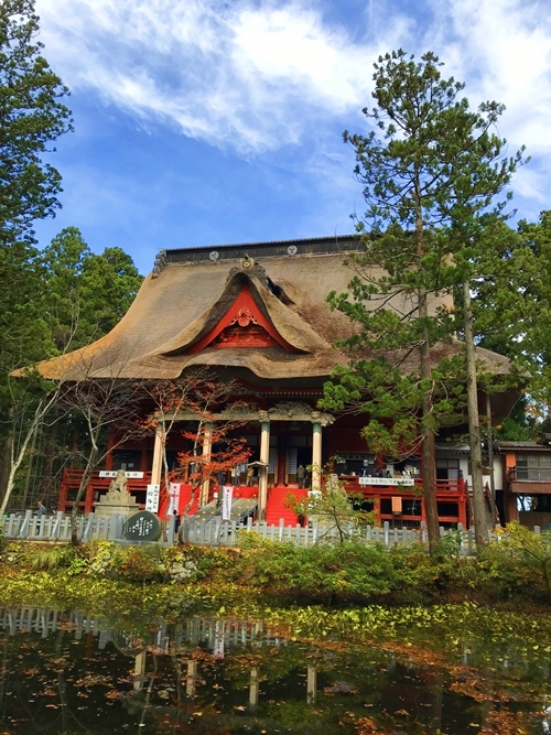 出羽三山神社 鏡池の神秘的なエネルギー