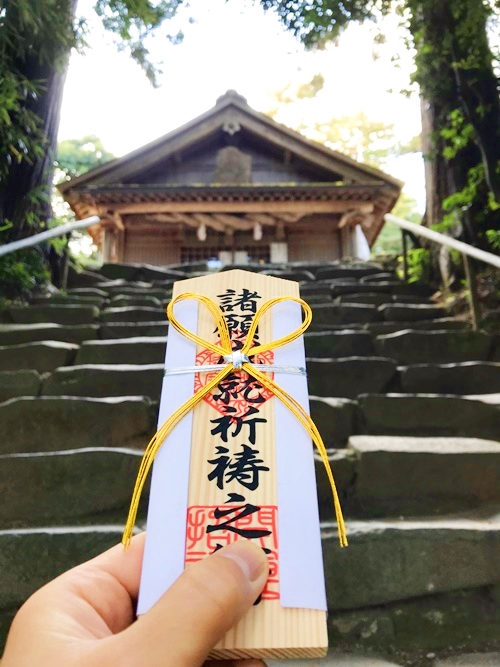 神魂神社での祈祷実施風景と神事の厳粛さ
