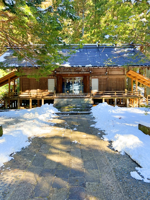 赤城神社の拝殿。戦国武将の崇敬を集めた総本社の中心的な社殿