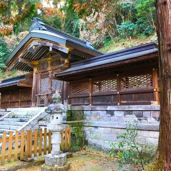 金鑚神社 御室ヶ嶽 山そのものを神体とする神体山の全景