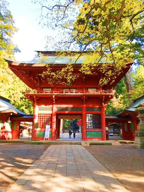 鹿島神宮の楼門 - 日本最強のパワースポット神社の荘厳な姿