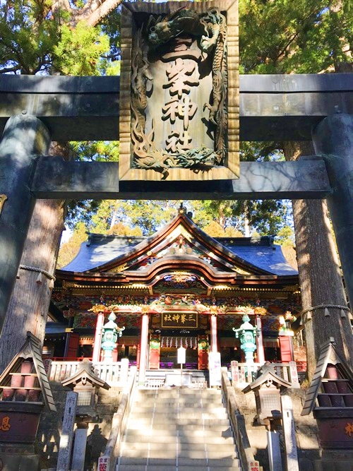三峯神社拝殿｜伊弉諾尊・伊弉册尊を祀る本殿｜縁結び祈祷の場