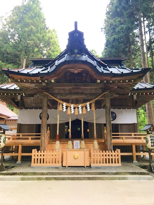 御岩神社の全景｜茨城県随一のパワースポット｜神仏習合の霊地
