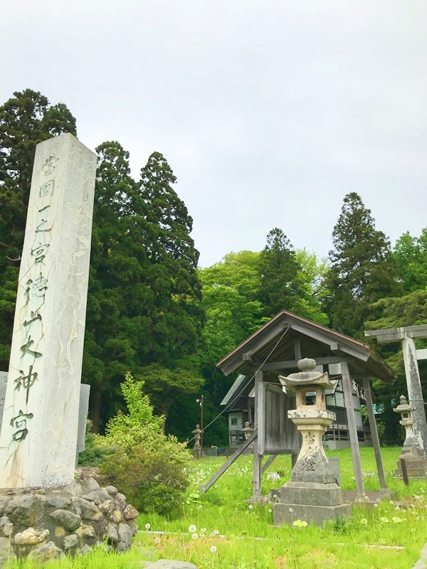 徳山大神宮の鳥居。松前一之宮として崇敬を集める神社の入口