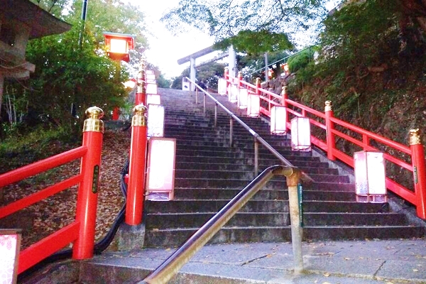 パワースポットで有名な足利織姫神社の石段