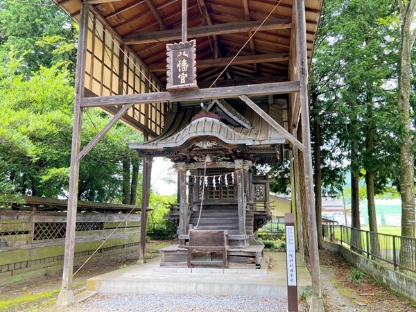 パワースポットで有名な椋神社の境内社