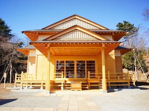 パワースポットで有名な八雲神社の社殿