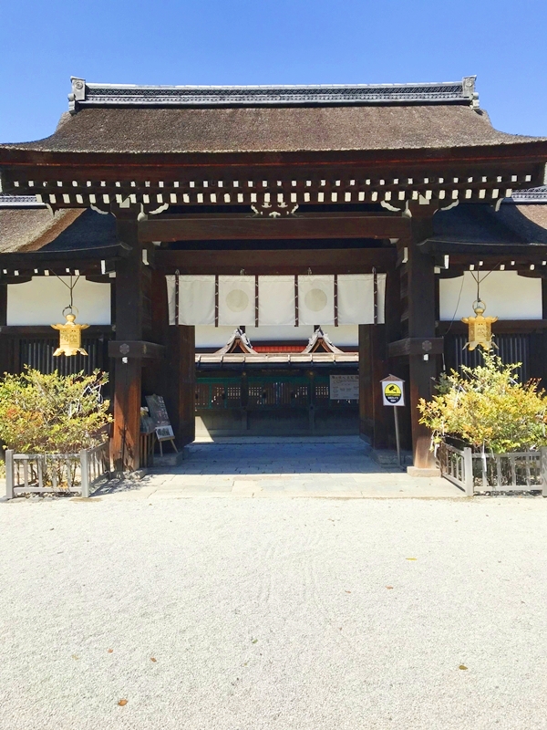 下鴨神社 国宝 本殿 西本殿と東本殿 賀茂建角身命と玉依媛命を祀る
