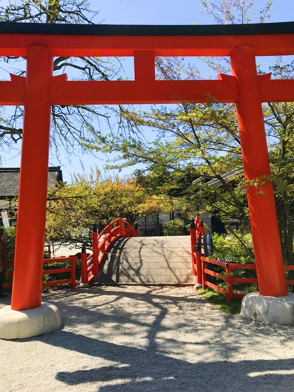 下鴨神社 糺の森と境内 世界遺産 四季折々の美を見せるパワースポット