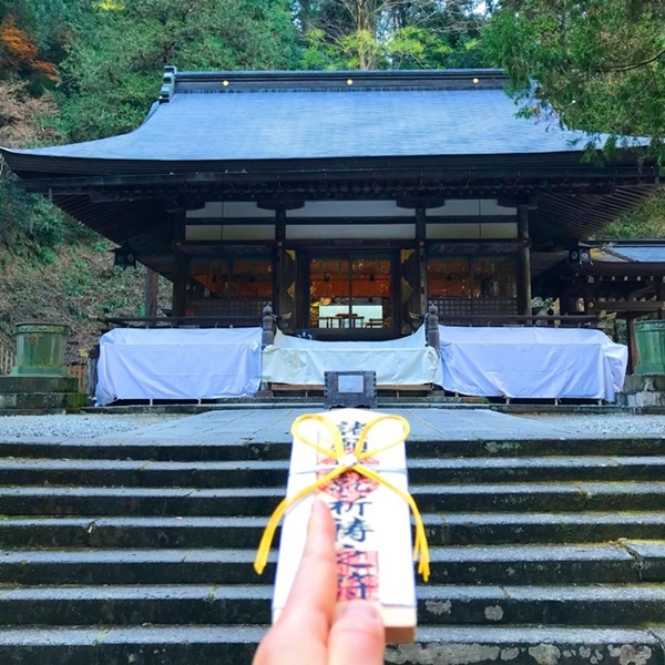 パワースポットで有名な金鑚神社の拝殿