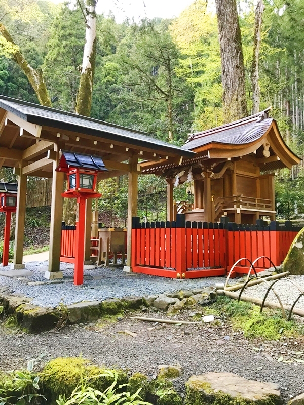 貴船神社 結社 磐長姫命 永遠の愛と縁結びの女神