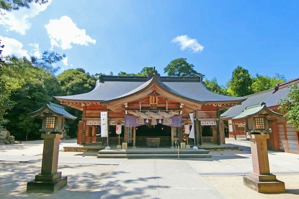 縁結びのご利益で名高い島根県松江市の八重垣神社拝殿