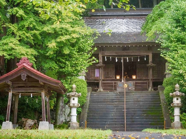 大国主命をお祀りする青渭神社