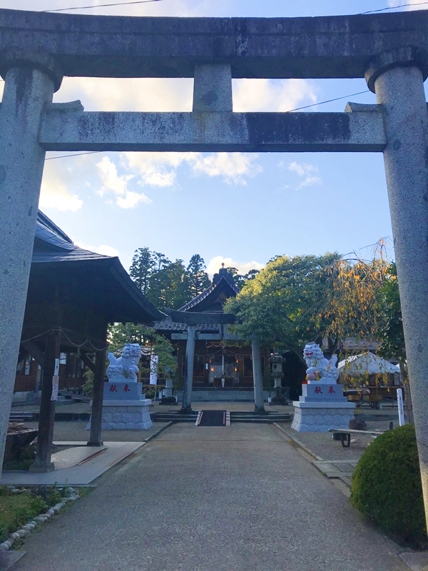 荘内神社の参道